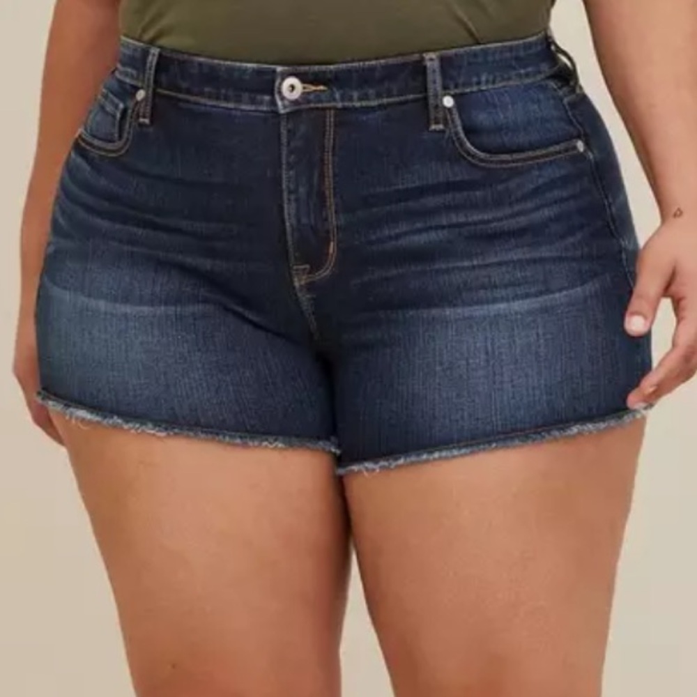 Torrid High Rise A-Line Shortie Short - Vintage Stretch Dark Wash